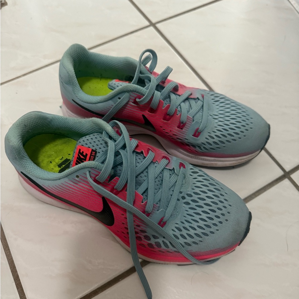 Nike Zoom Pink and Blue Running Shoes